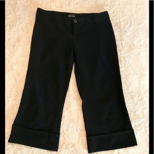 Wet Seal Black Capri Pants